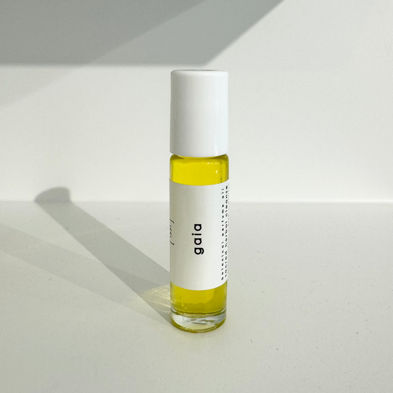 1331 gaia natural perfume roll on
