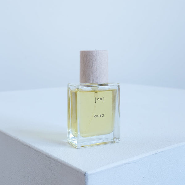 1331 aura botanical perfume