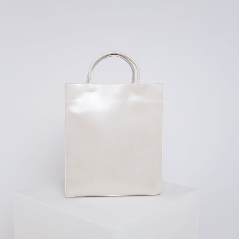 Luca - pearl white